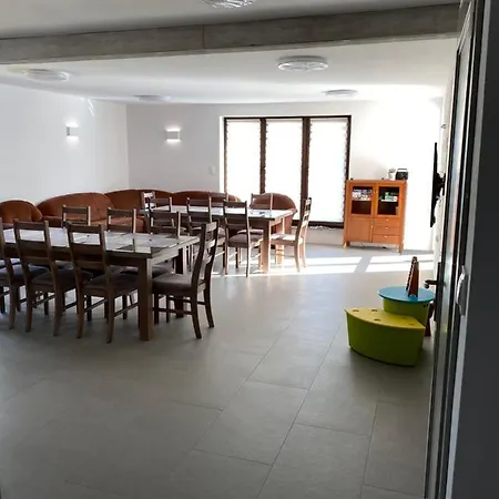 Dom Z Basenem I Widokiem Na Casa vacanze Radun