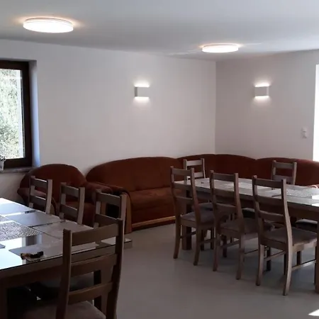 別荘 Dom Z Basenem I Widokiem Na Radun