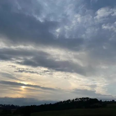 Dom Z Basenem I Widokiem Na *