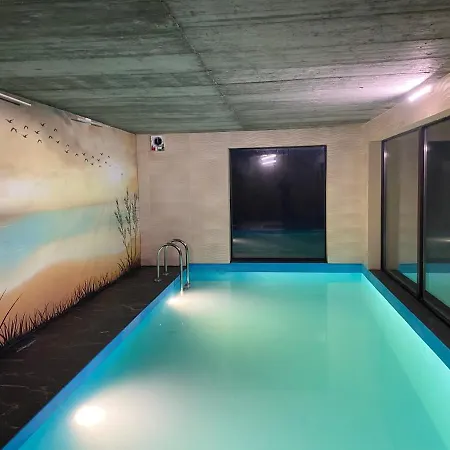 Dom Z Basenem I Widokiem Na * Radun