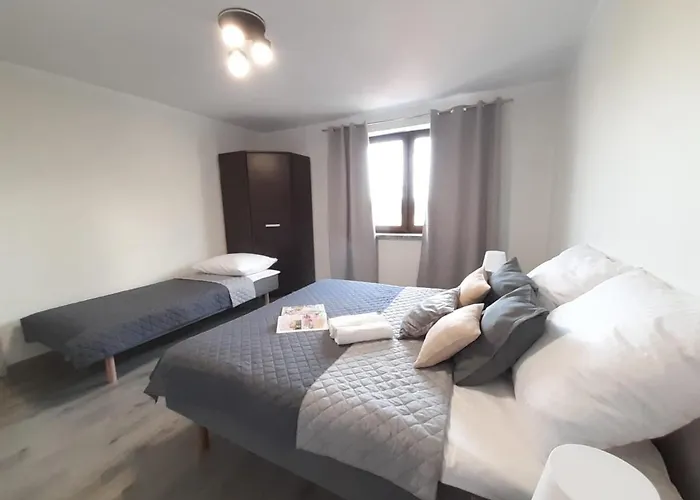 Dom Z Basenem I Widokiem Na Prázdninový dům *