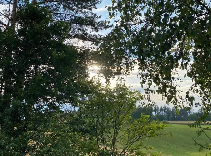 Dom Z Basenem I Widokiem Na łąkę Dom wakacyjny